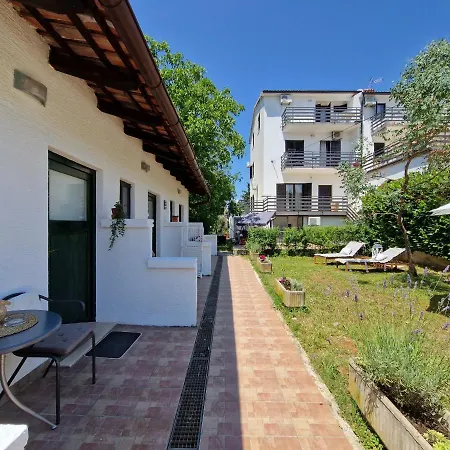 Гостевой дом Lav